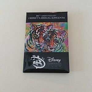 Disney animal kingdom 20th anniversary button